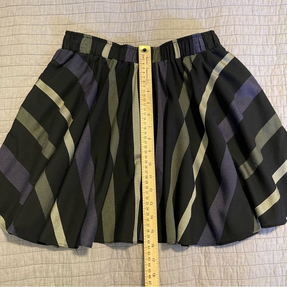 BCBGeneration Women’s Periblue Striped Pull On Mini Skirt Size Medium NWT - Picture 6 of 9